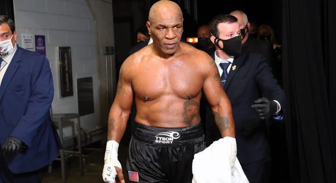 Mike Tyson ông vua boxing và những chuyện đời tư