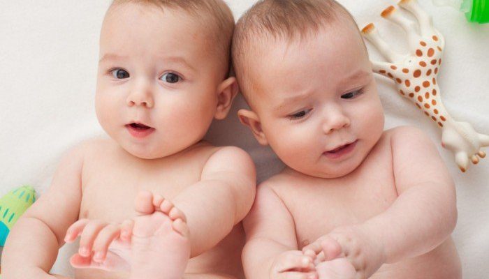Sinh đôi- Cách chăm sóc trẻ sinh đôi mà mẹ nên biết
